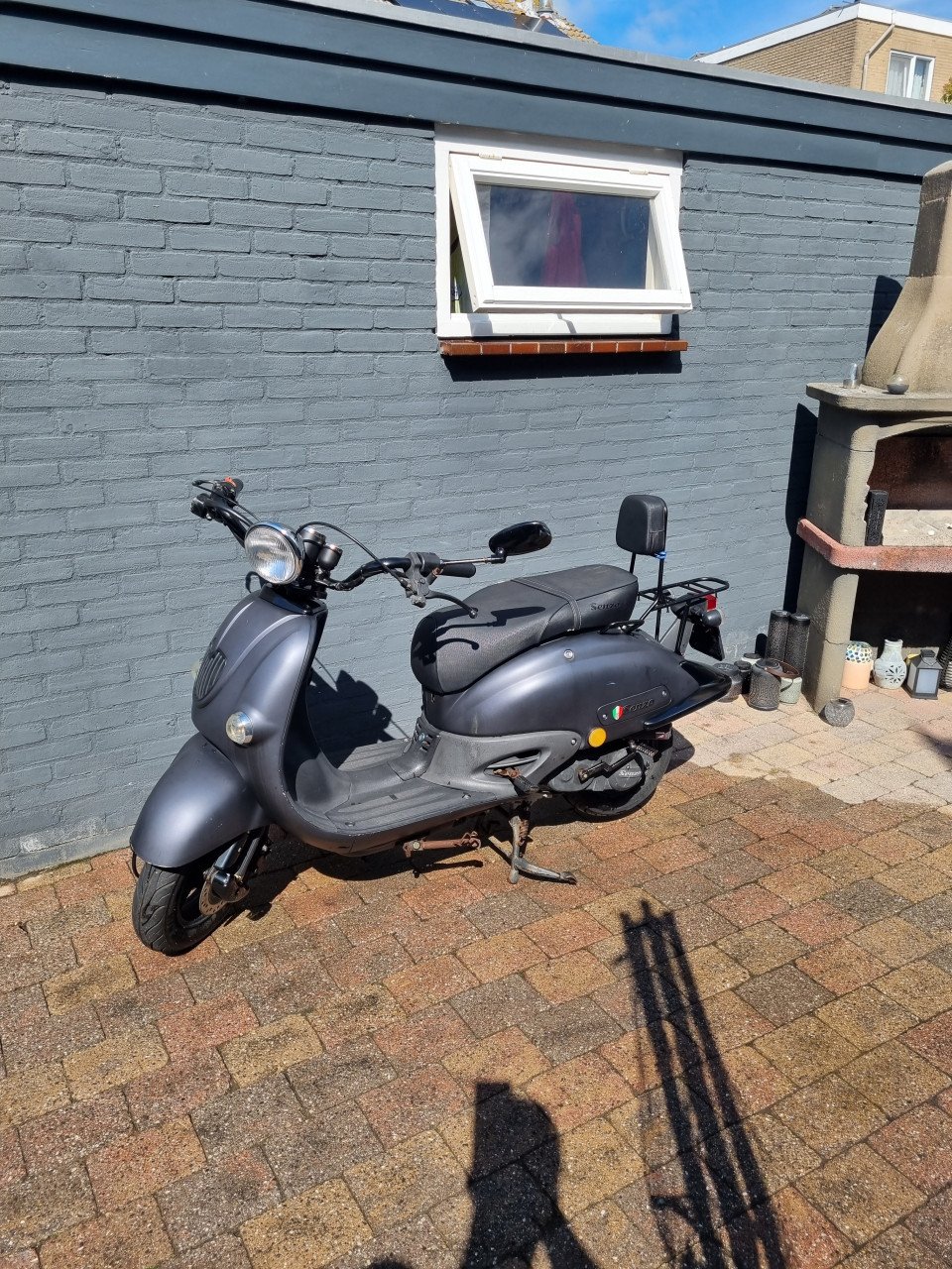 Senzo grande retro scooter