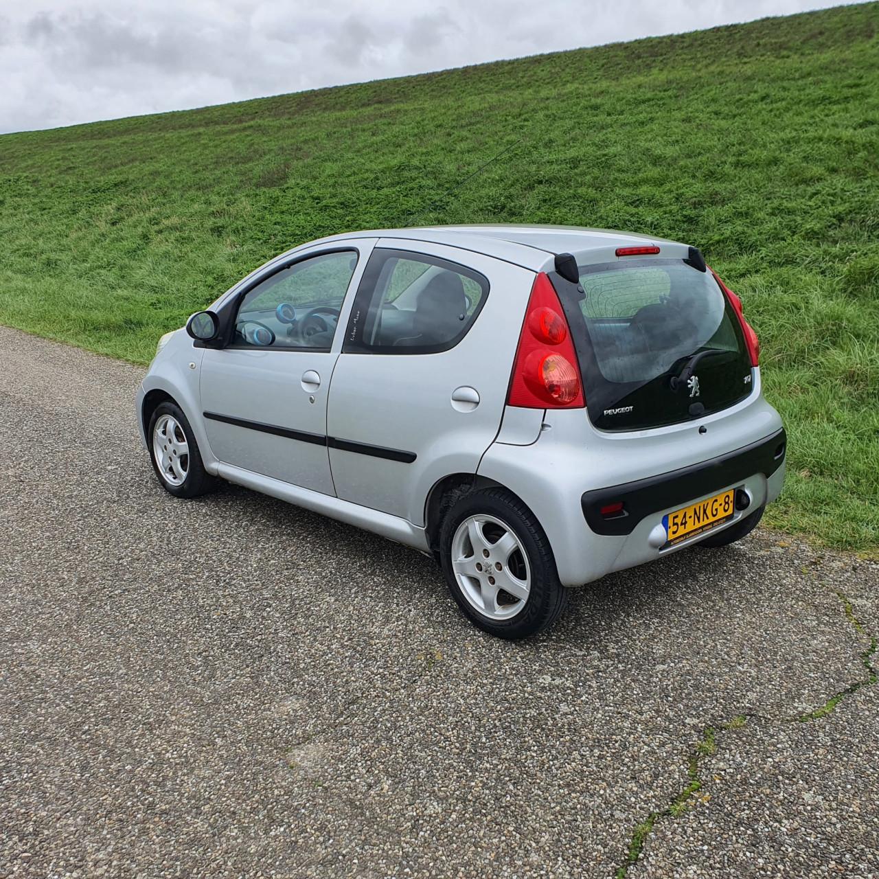 Peugeot 107 1.0-12V Urban Move 5 deurs