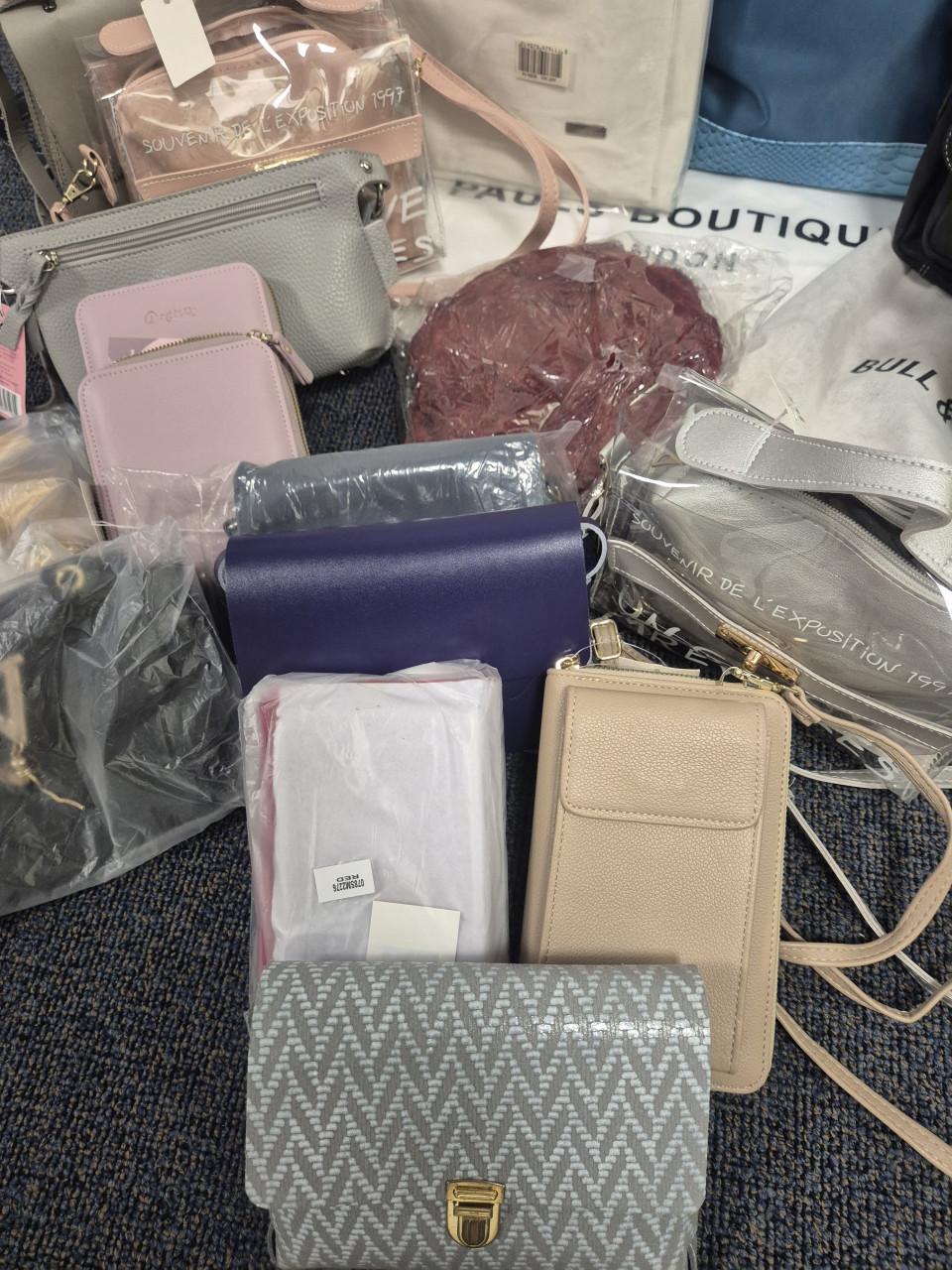 Partij van 20 nieuwe tassen