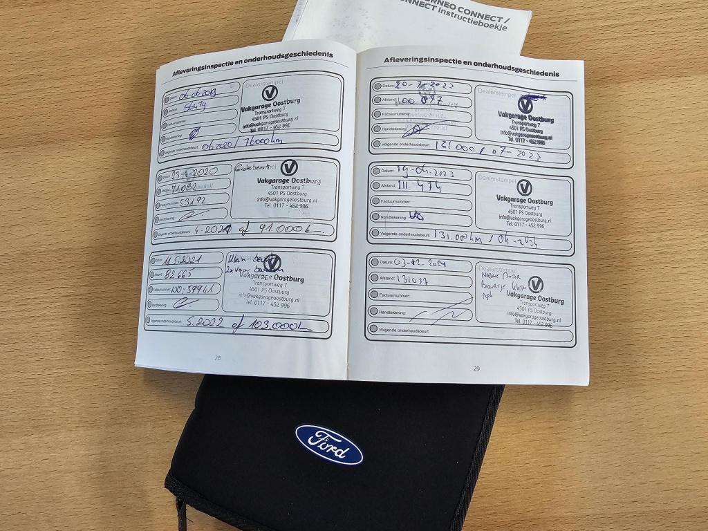 Ford Tourneo Connect compact 1.0 titanium