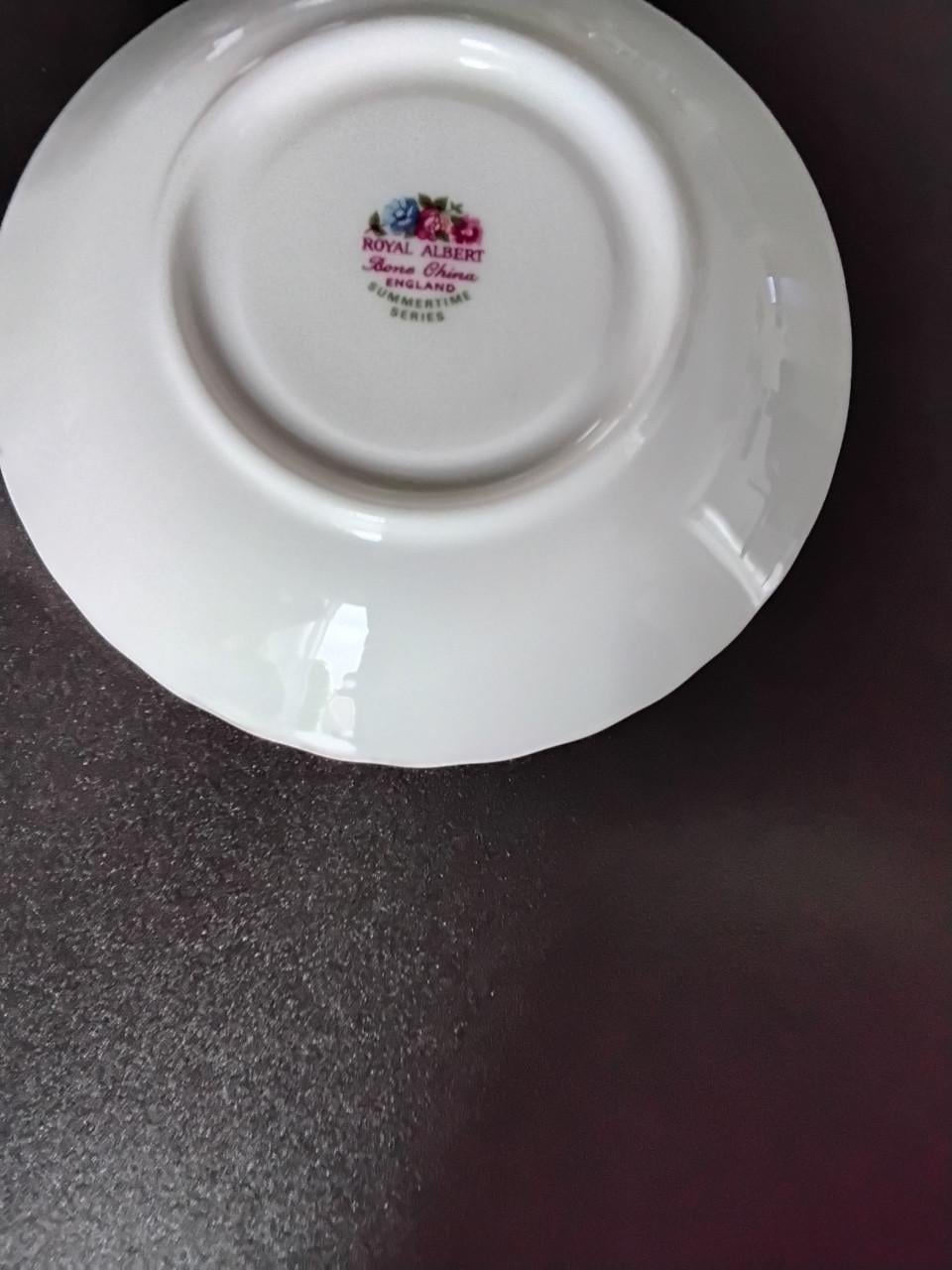 ROYAL ALBERT KOP EN SCHOTELS