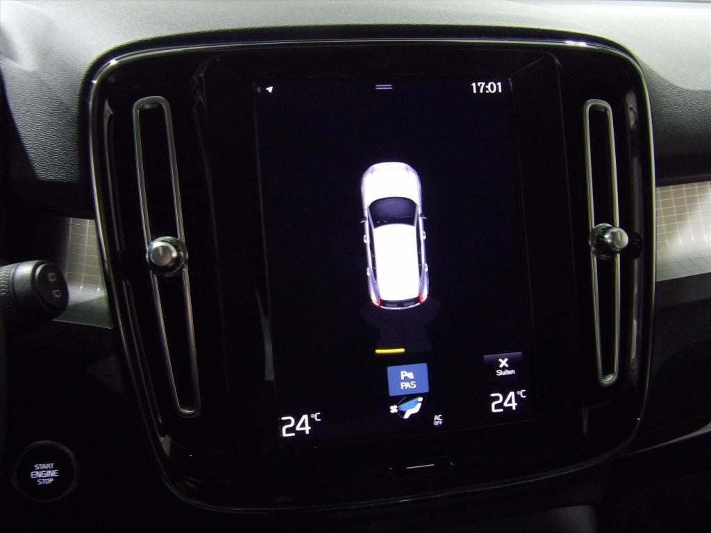 Volvo XC40 t3 163pk geartronic momentum pro