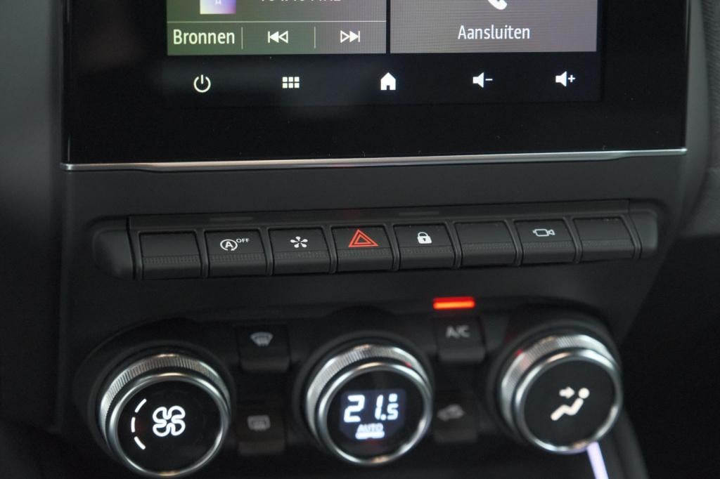 Renault Clio tce 90 gpf techno | 360 camera | 9.3 inch grootscherm | apple 