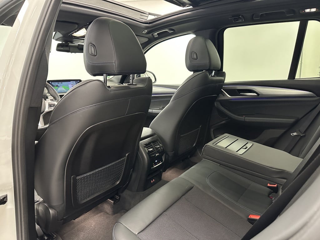 BMW X3 xdrive30e m-sport | adaptief cc. | panoramadak | 21'' |