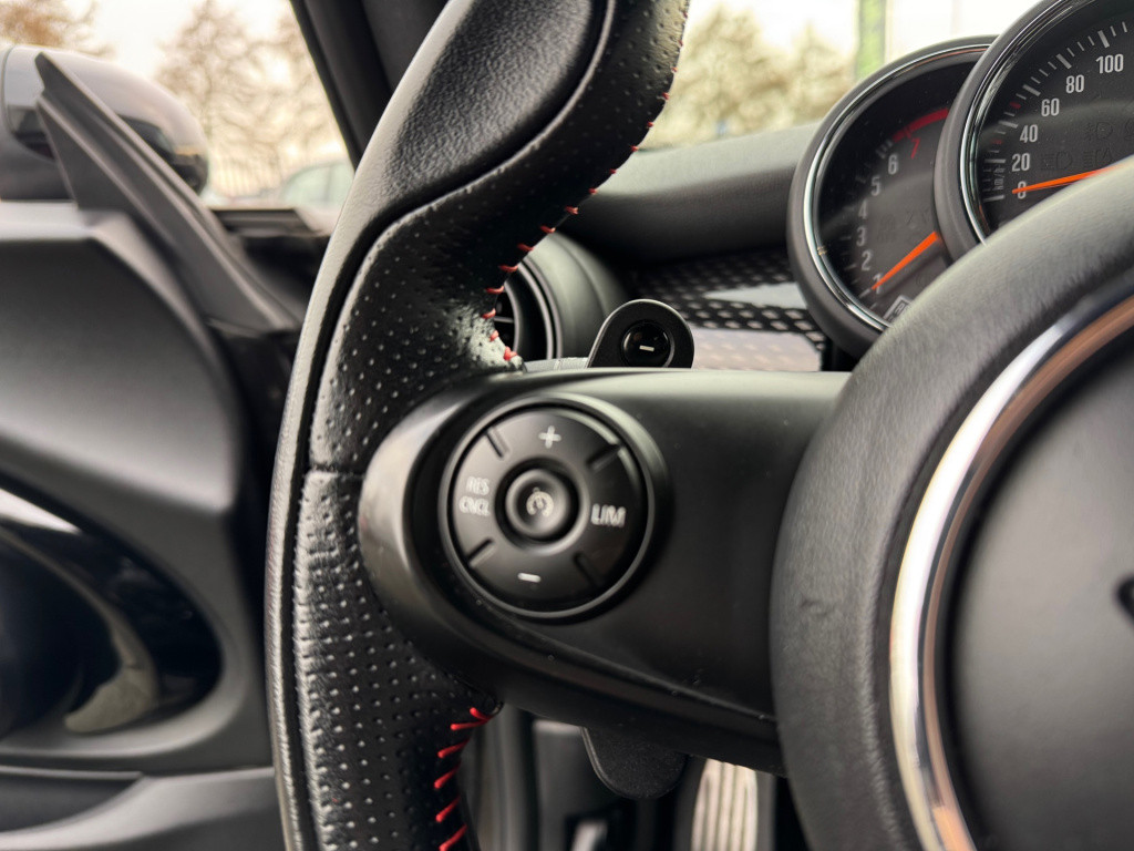Mini Cooper S Cabrio mini 2.0 chili * jcw pakket * harman/kardon * stoelver