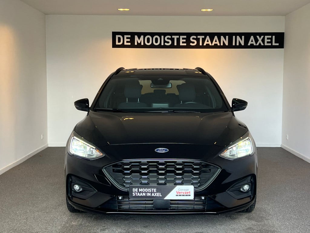 Ford Focus wagon 1.0 ecoboost hybrid st line business
