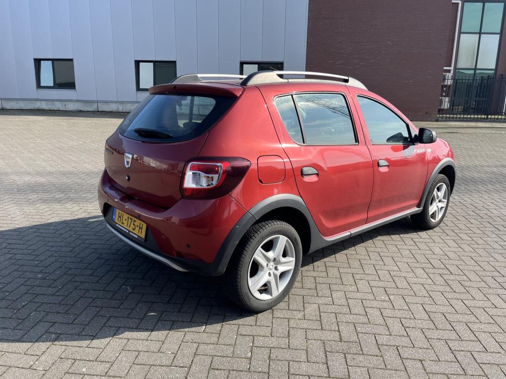 Dacia Sandero Stepway 0.9 tce lauréate 63 dkm