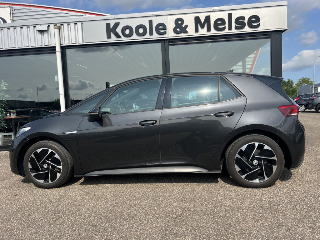 Volkswagen Id.3 45kwh 150pk pure , stoel en stuurverwarming