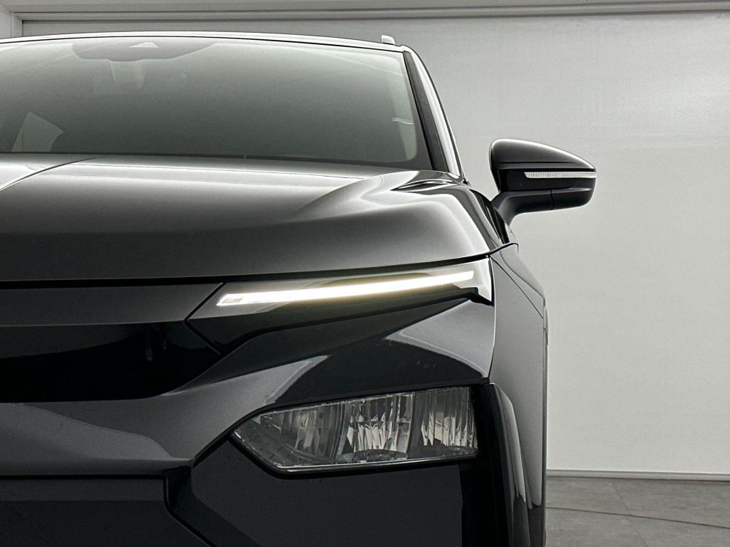 Skoda Elroq business edition tour elektromotor 150 kw / 204 pk