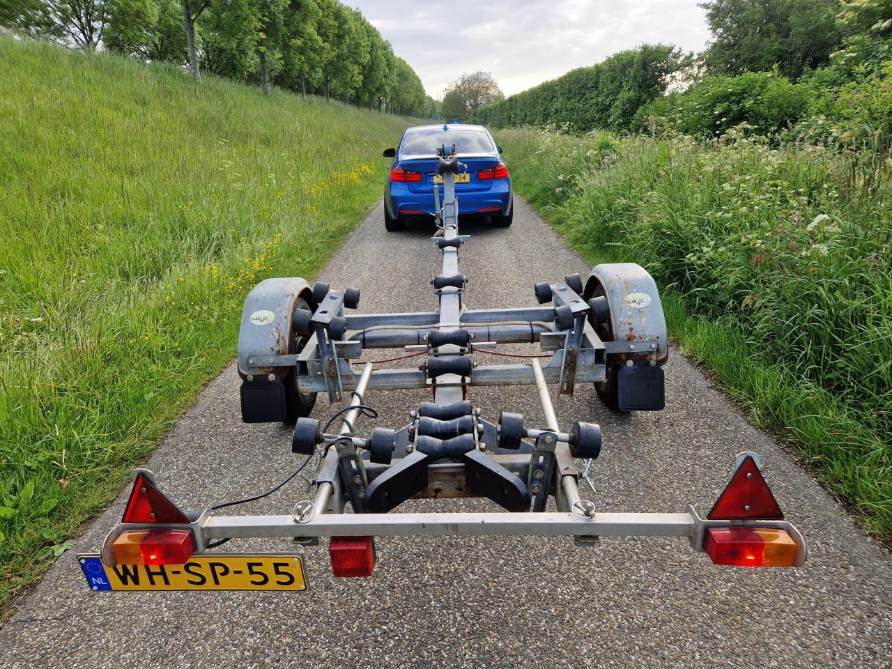 RIBA BV 1400 kg geremde trailer met NL kenteken € 1650,-