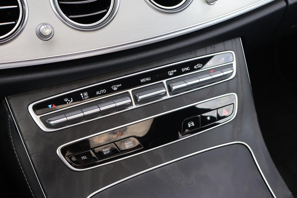 Mercedes-Benz E-Klasse 200 business solution amg l panoramadak l burmester 