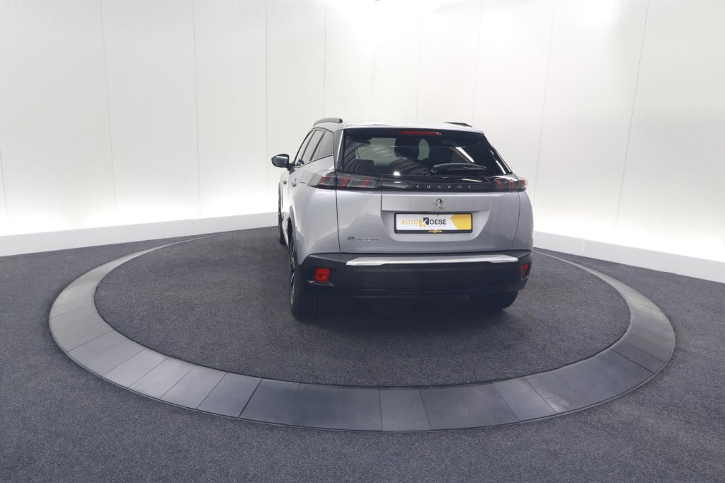 Peugeot E-2008 ev gt 50 kwh | 3 fase laadfunctie | camera | navigatie | par