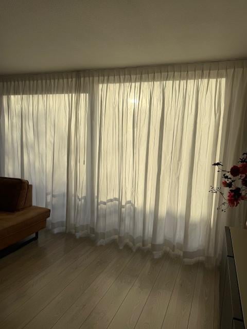 Nog nette overgordijnen in glanzend wit.