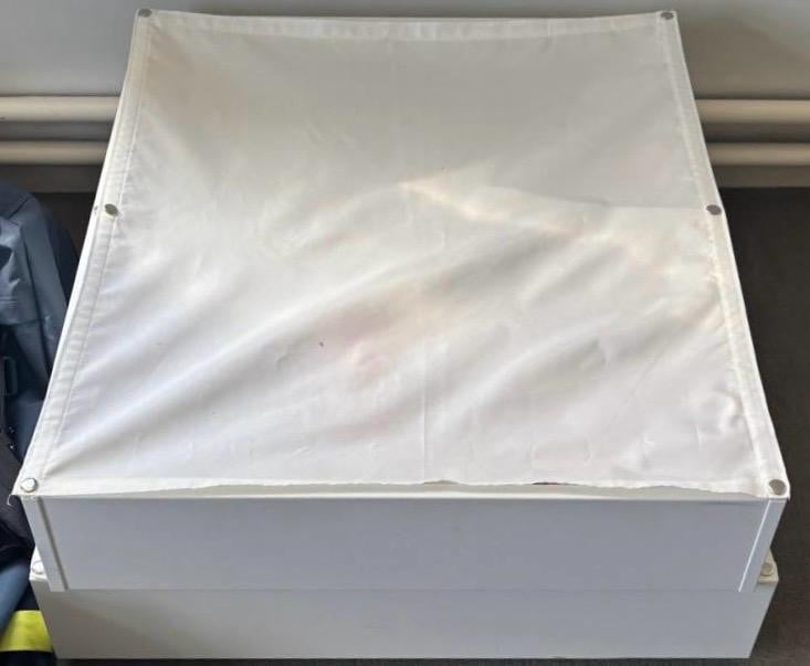 IKEA Bed ASKVOLL met lattenbodem, matras en onderlades