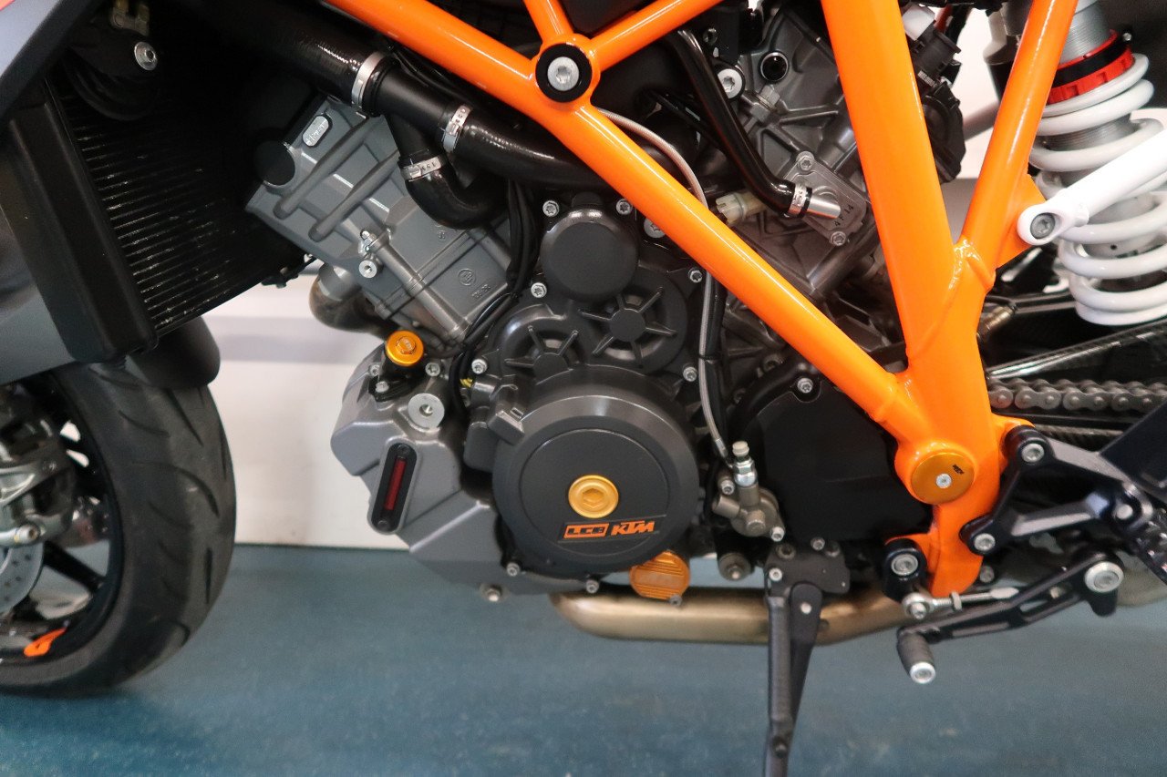 KTM 1290 Super Duke R 2015 als nieuw