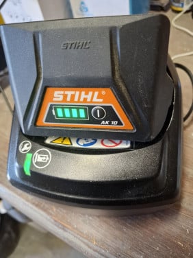 Stihl accu en oplader