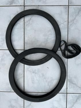 2 Fietsbandjes kinderfiets
