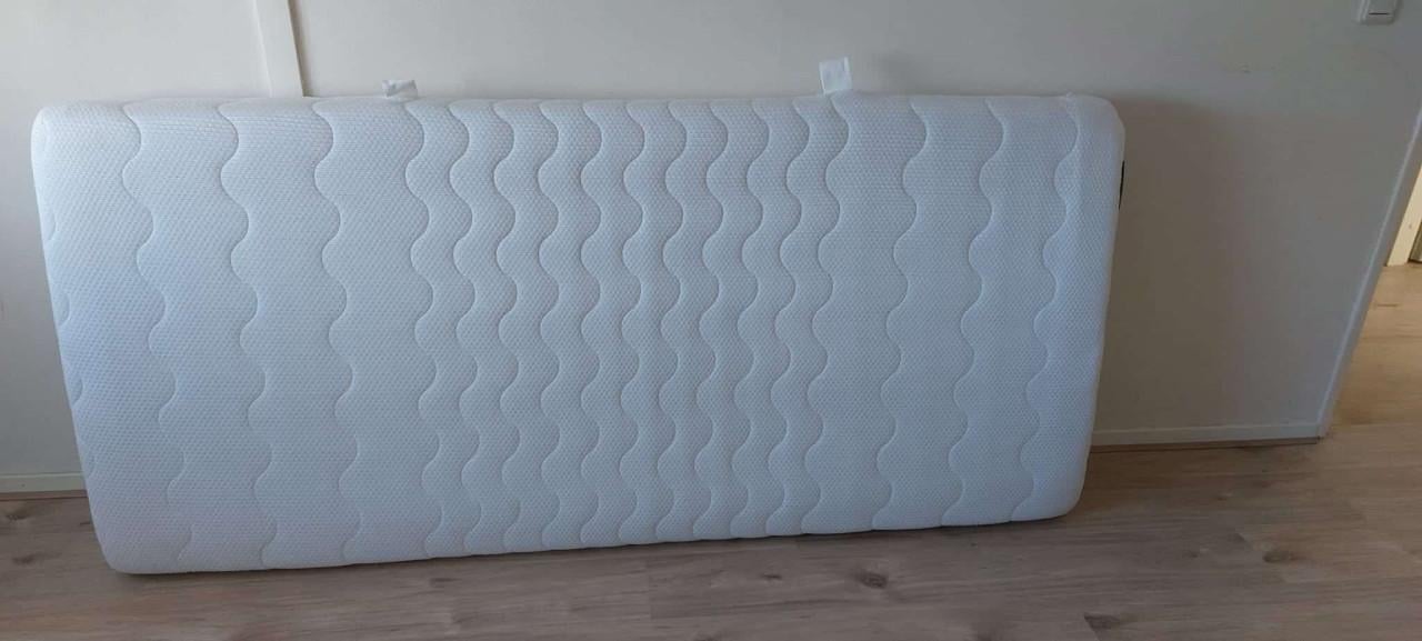 Eenpersoons bed