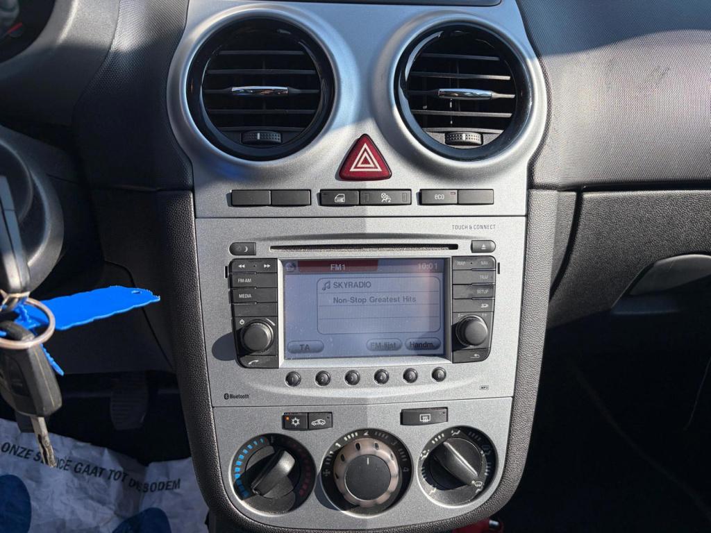 Opel Corsa 1.2-16v anniversary edition