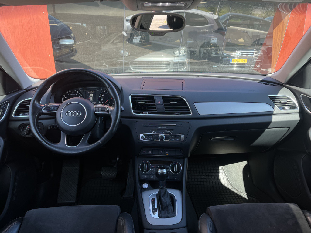 Audi Q3 1.4 tfsi cod sport pro line automaat | navi | stoelverw. | keyless 