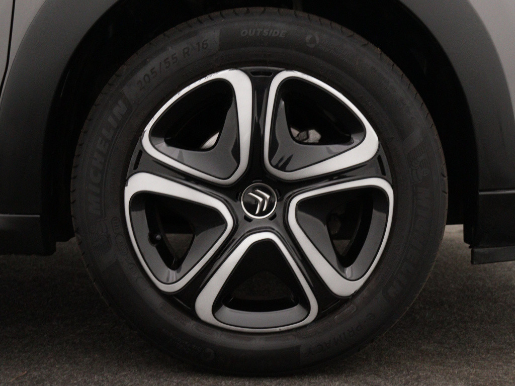 Citroen C3 82 pk c-series | rijklaar | parkeersensoren achter | apple carpl
