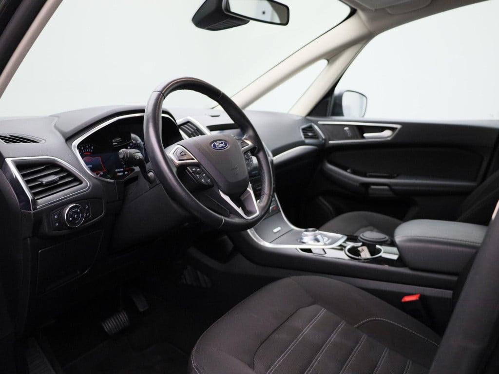 Ford Galaxy 2.5i hev titanium | automaat | 7-persoons | trekhaak | parkeer 