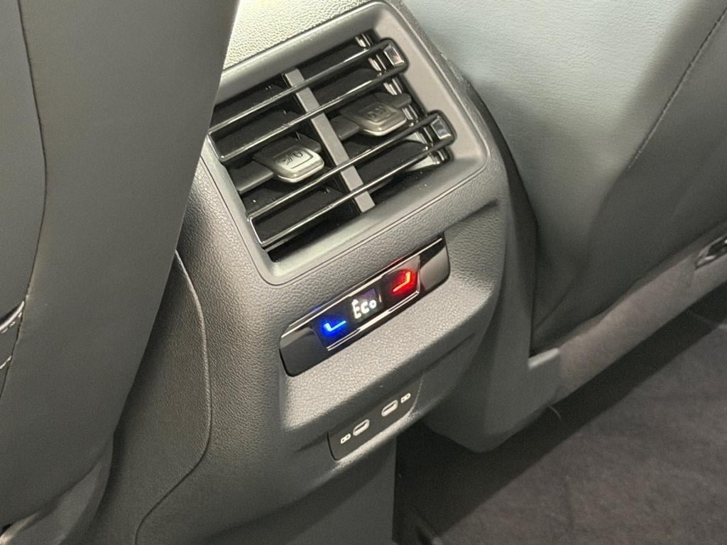 Volkswagen Tiguan 1.5 ehybrid 204pk elegance | trekhaak | 360 camera | dode