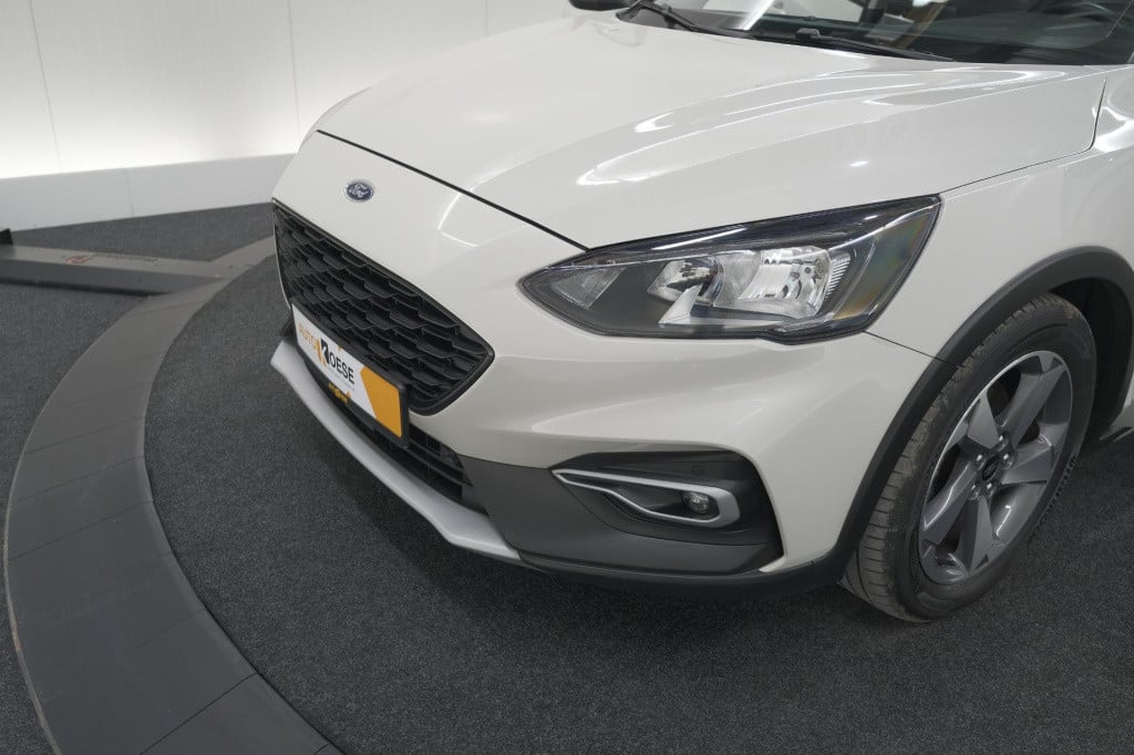 Ford Focus 1.5 ecoboost active business | lage kilometerstand | navigatie |