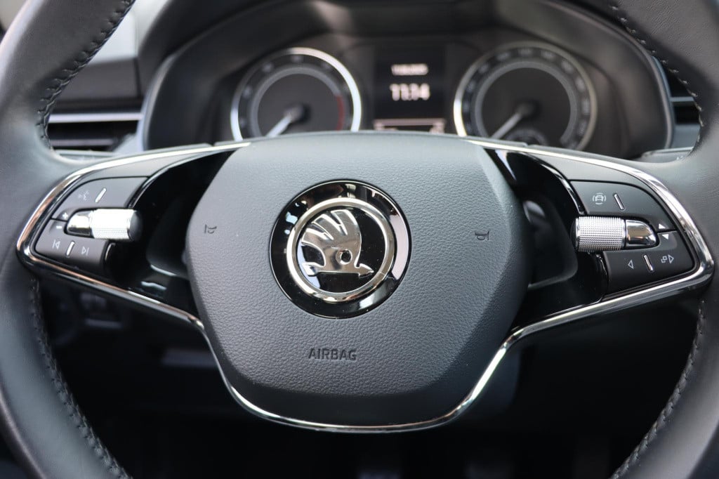 Skoda Scala 1.0 tsi ambition