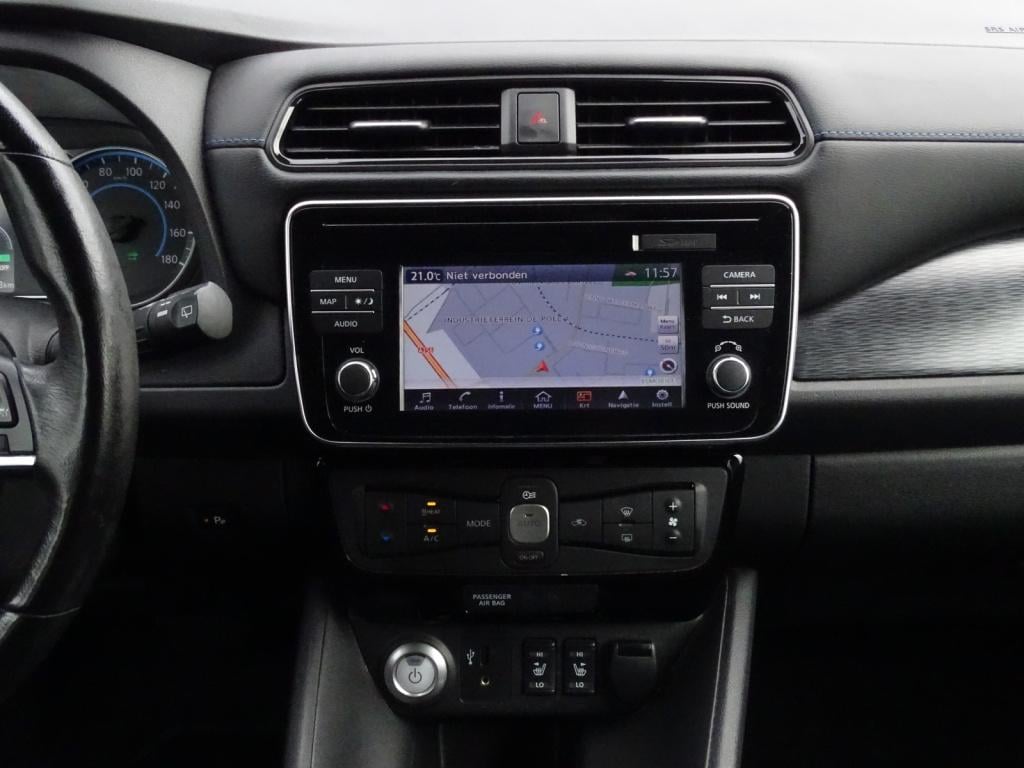 Nissan Leaf n-connecta 40 kwh | incl. btw | 360 camera
