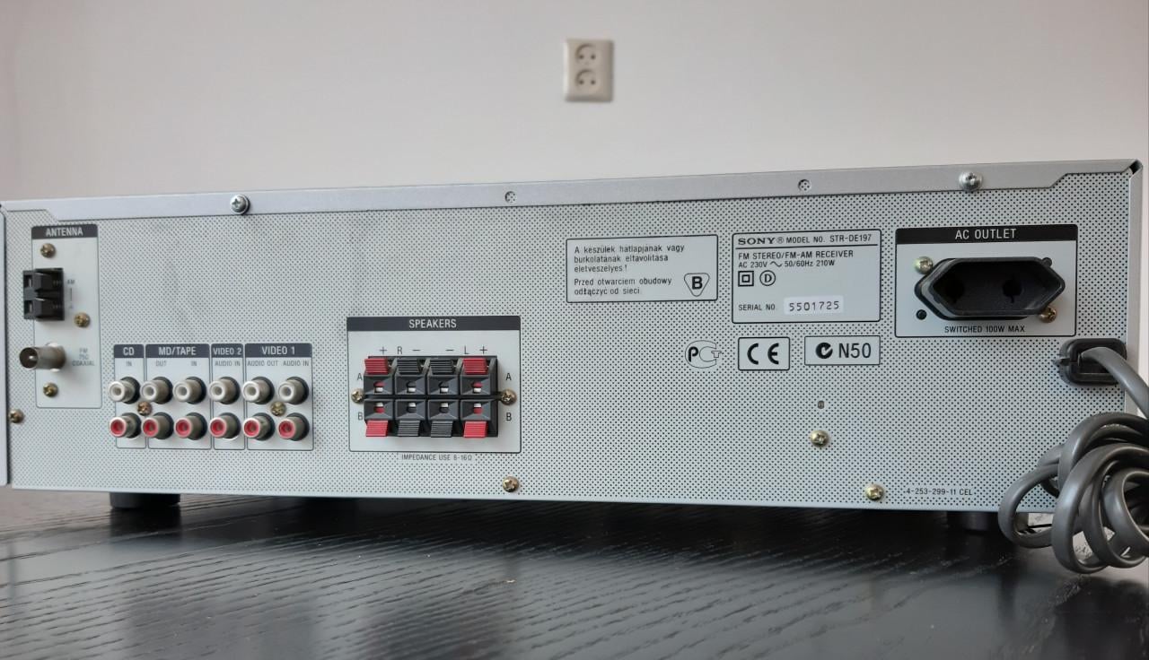 Sony STR-DE197 stereo receiver