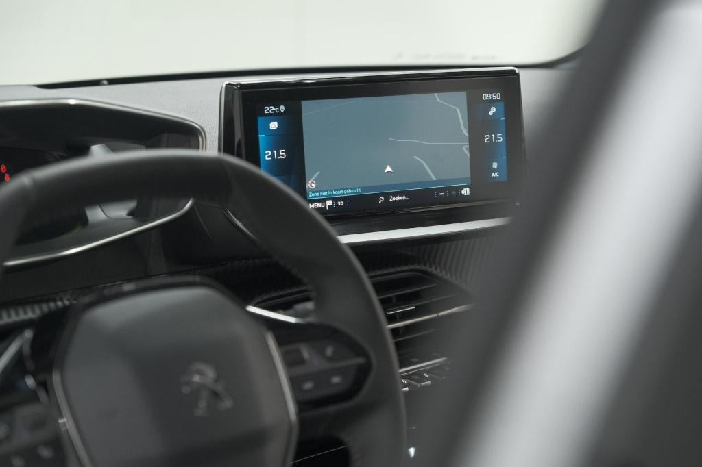 Peugeot 208 puretech 100 allure pack | camera | apple carplay | parkeersens