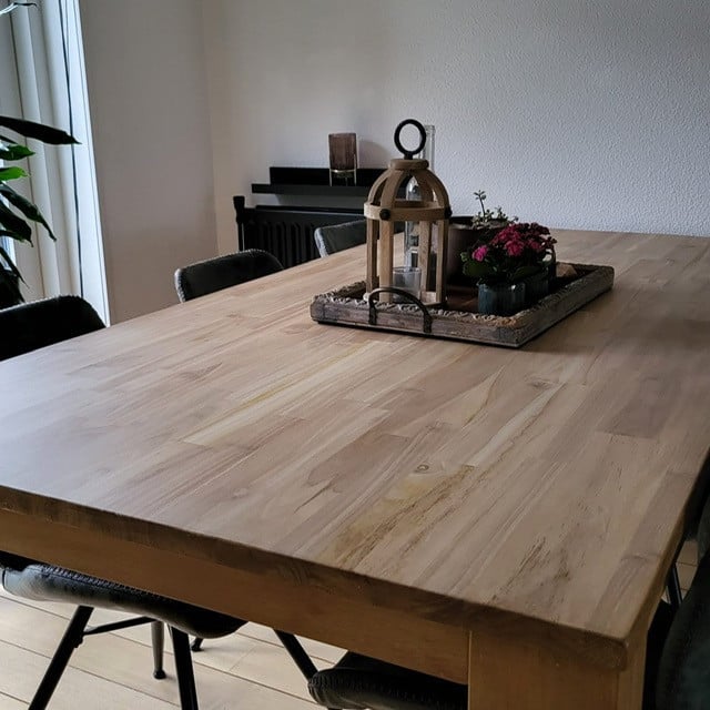 Prachtige teakhouten tafel 1 x 2 m