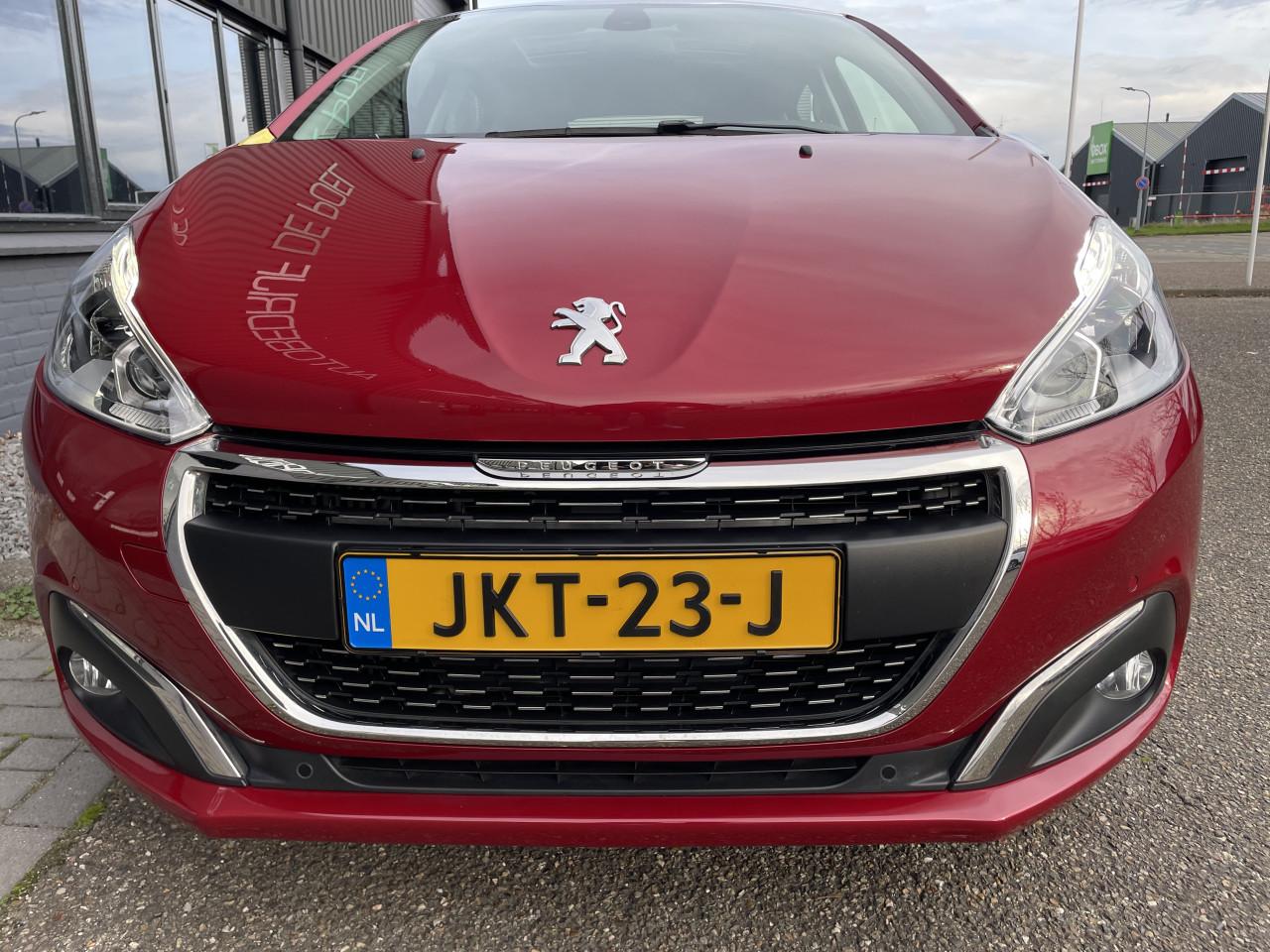 PEUGEOT 208 1.2 110 PK PureTech Allure