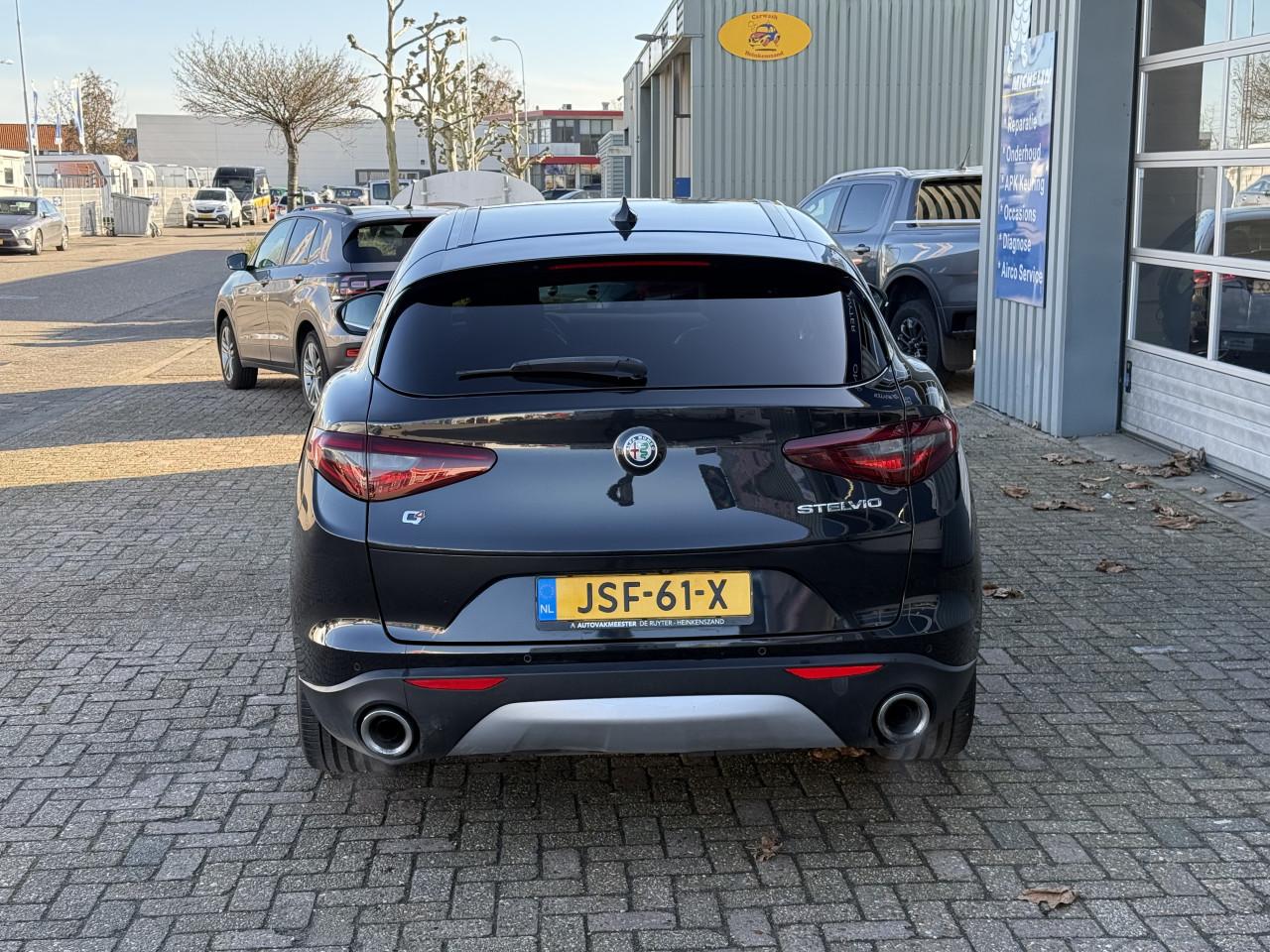Alfa Romeo Stelvio - 2.0 T AWD 280PK | Pano | Memory