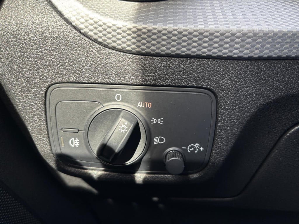 Audi Q2 30 tfsi 110pk pro line