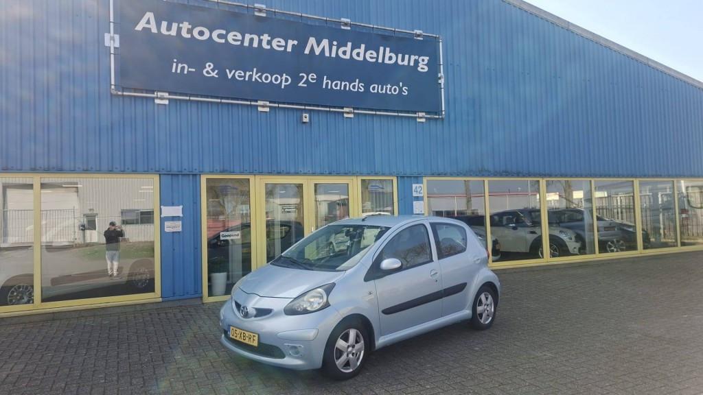 Toyota Aygo 1.0 12v Sport 5 deurs bj:2007 airco lm-velgen