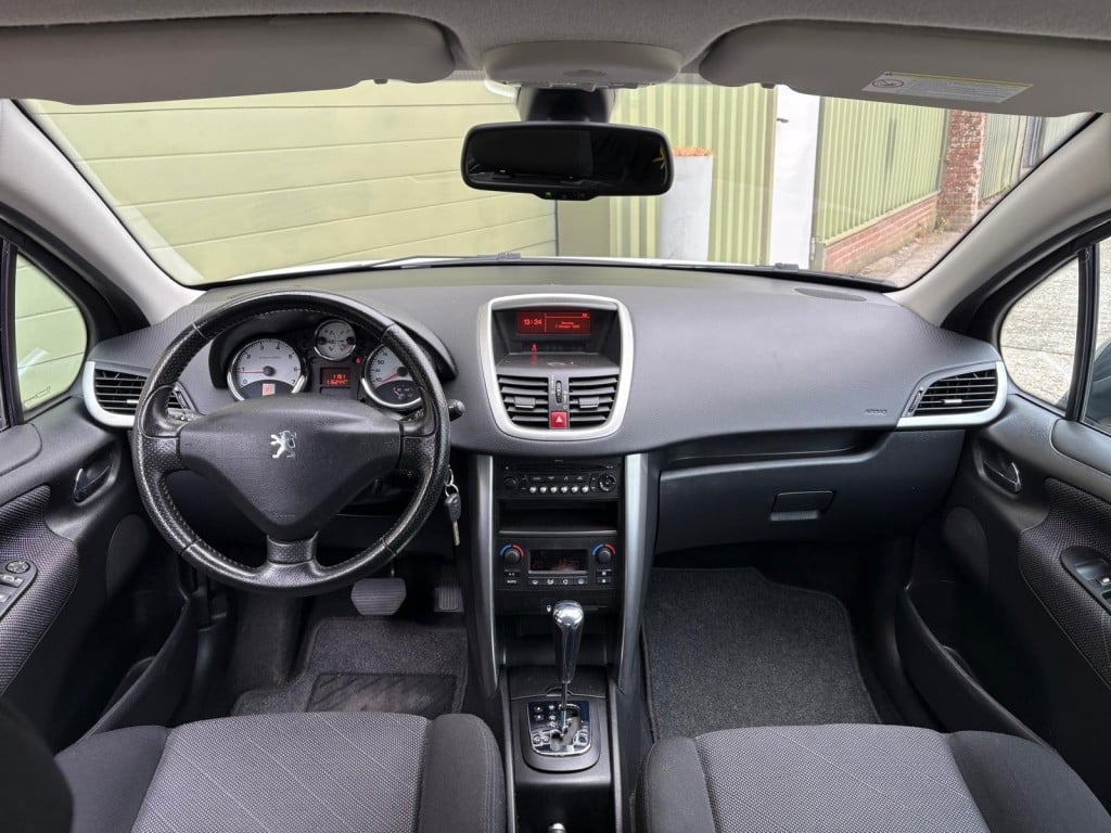 Peugeot 207 1.6 vti xs pack automaat