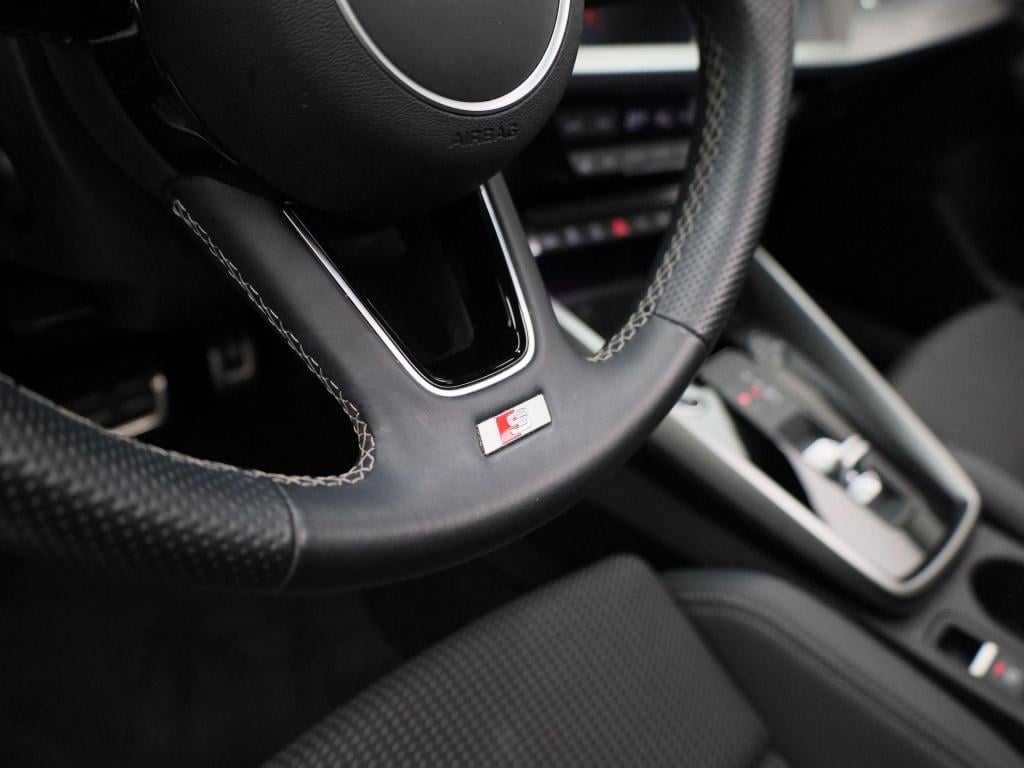 Audi A3 sportback 35 tfsi s edition | automaat | stoelverwarming | panorama