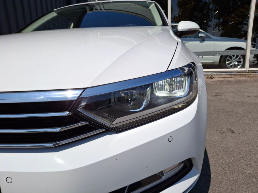 Volkswagen Passat variant 1.6 tdi business edition | led | lm | navi | came