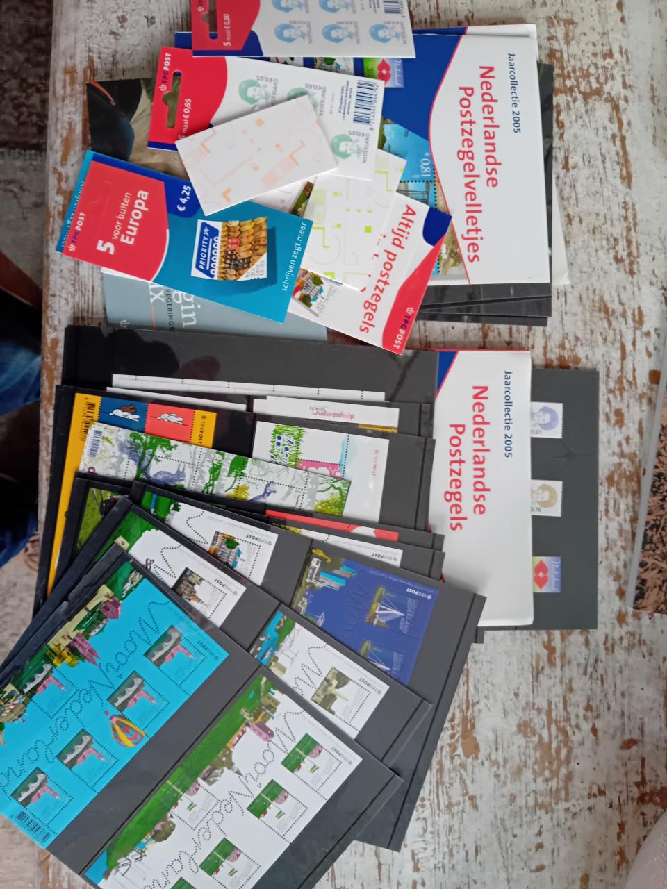 Postzegels 2005  compleet