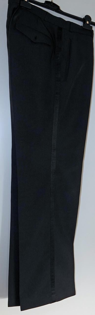 Zwarte smoking maat 52 z.g.a.n., nu kopen voor een huurprijs