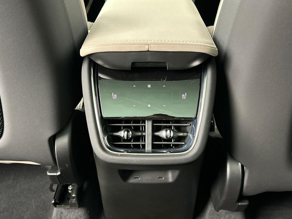 Volvo Ex90 twin motor elektrisch plus