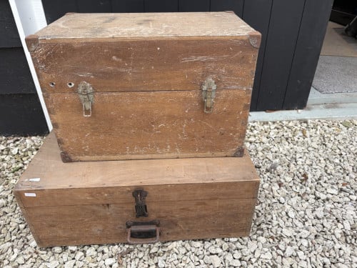 2 houten kisten