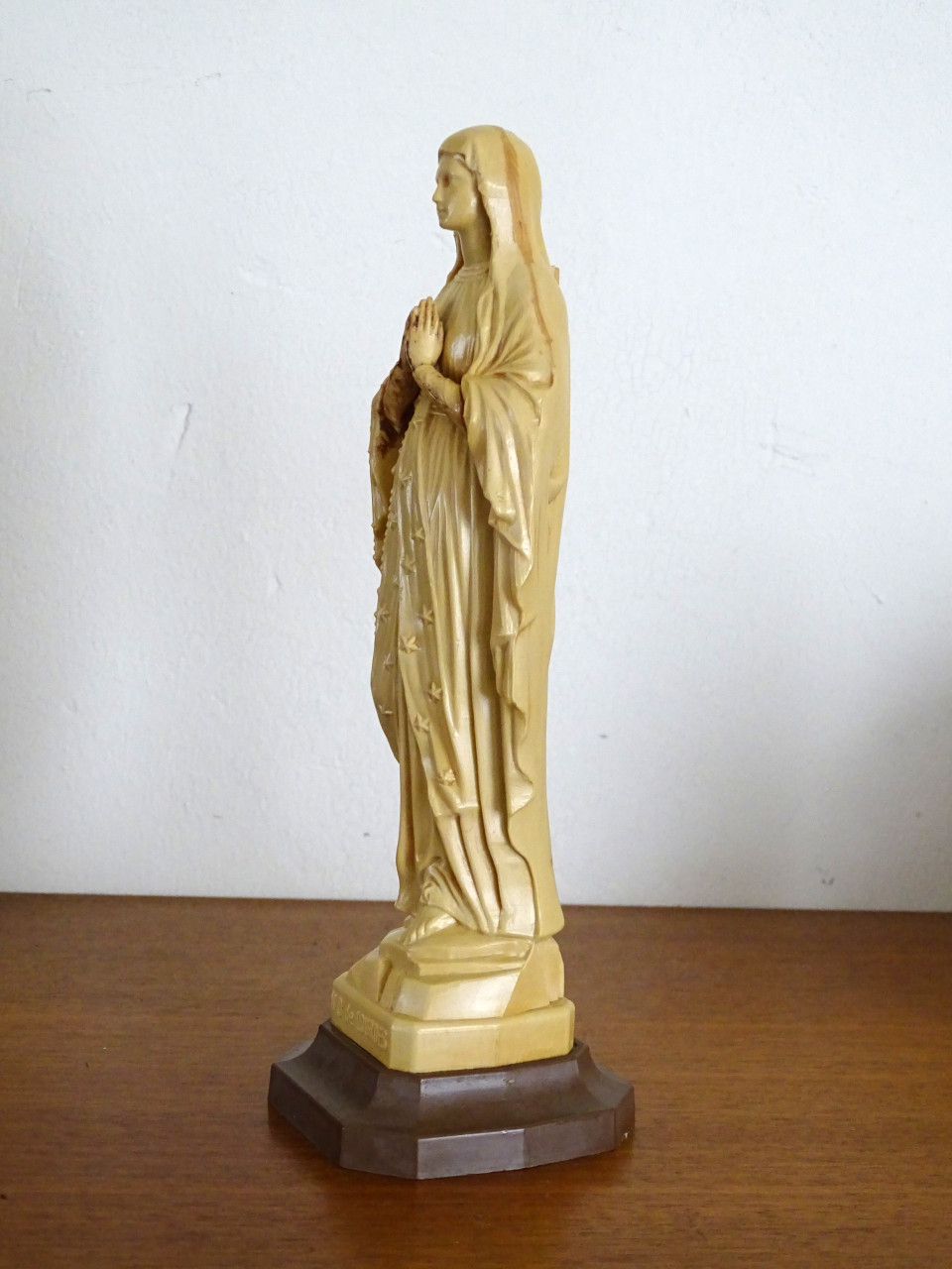 Vintage Beeldje Maria Lourdes Kunststof