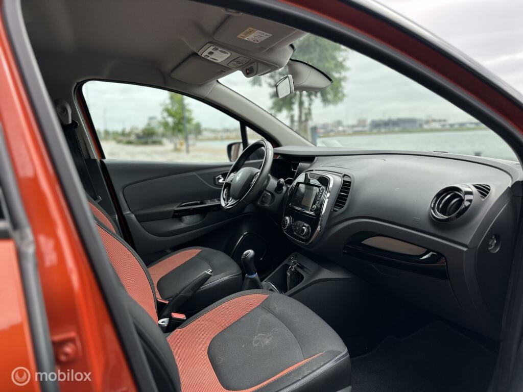 Renault Captur 0.9 TCe Helly Hansen Clima Navi km178.801 Nap BJ2014