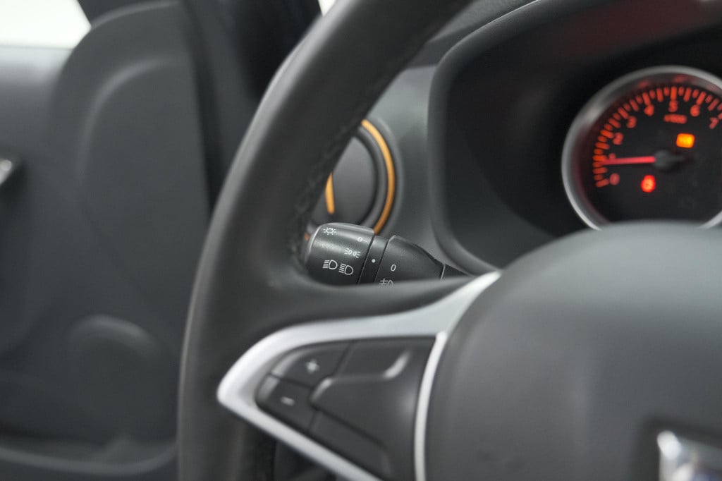 Dacia Sandero Stepway tce 90 sl | camera | navigatie | parkeersensoren | cr