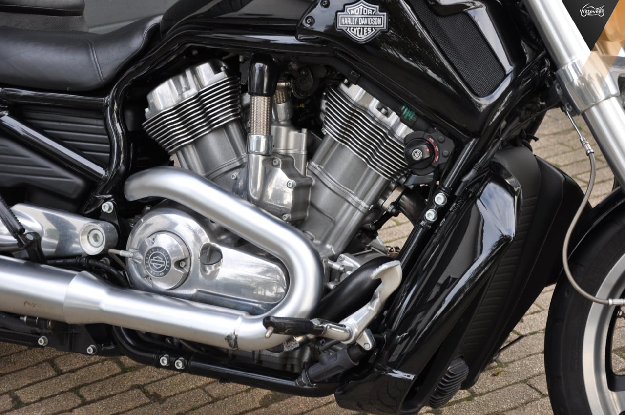 Harley Davidson VRSCF V-ROD MUSCLE 5HD 10800 kilometers!