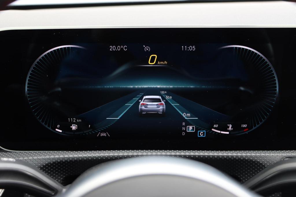 Mercedes-Benz A-Klasse 180 business solution amg 136pk automaat