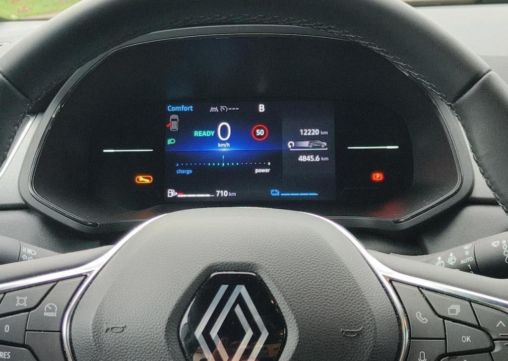 Renault Captur 1.6 e-tech full hybrid 145 techno